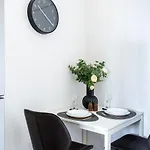 Apartman Bastia - Skyline 1-br & Balcony In Nicosia